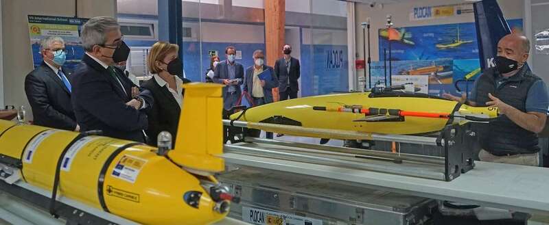 Román Rodríguez durante la visita a las instalaciones de la Plocan/Acfi Press.